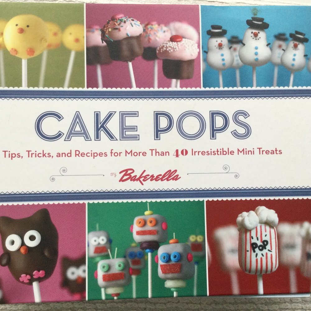 BAKING CAKE POPS COOKBOOK